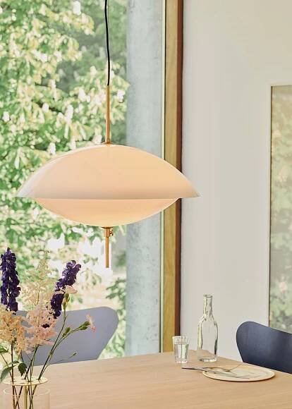FRITZ HANSEN – Revolver