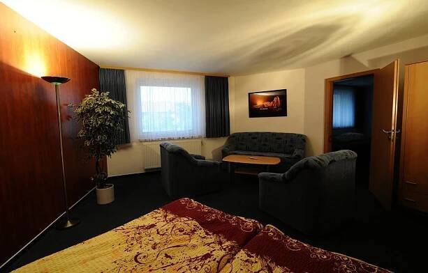 Hotel Kobero Ricany  Exteriér fotografie