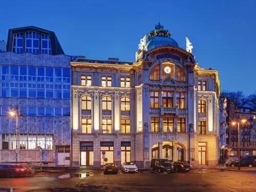 Palác Sparkasse v Karlových Varech
