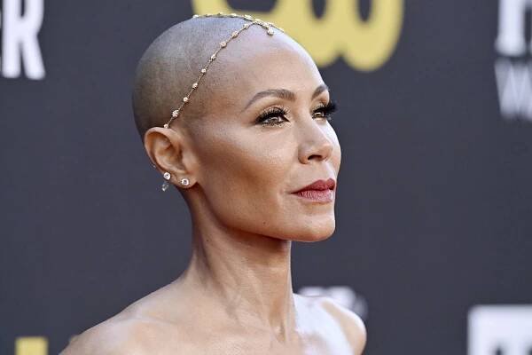 Jada Pinkett Smith Wears $46,250 Diamond Head Piece to the Critics Choice Awards