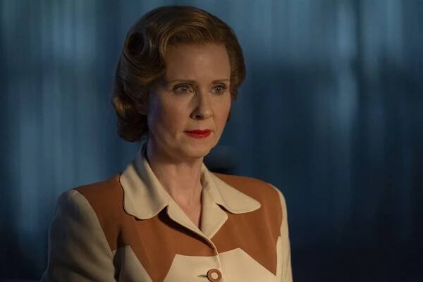 Ratchedová - Milosrdný anděl: 2. část - Z filmu - Cynthia Nixon