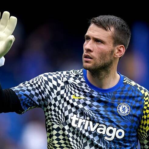 Manchester City sign Chelsea goalkeeper Marcus Bettinelli