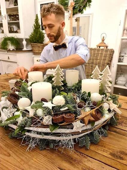 Pin by Pinner on Christmas Florist