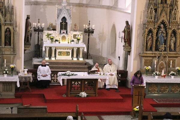 FOTO: Tanvaldský kostel si připomněl svátek svého patrona Františka z Assisi