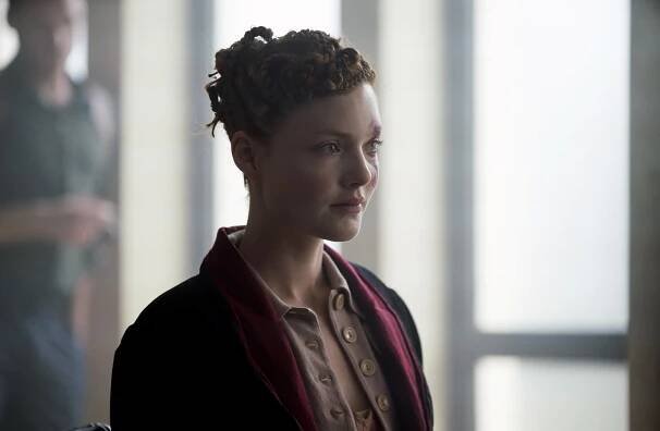 Philip K. Dick's Electric Dreams - The Hood Maker - Z filmu - Holliday Grainger