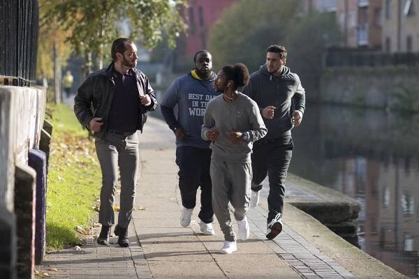 Jude Law, Jumayn Hunter - Dom Hemingway - Z filmu