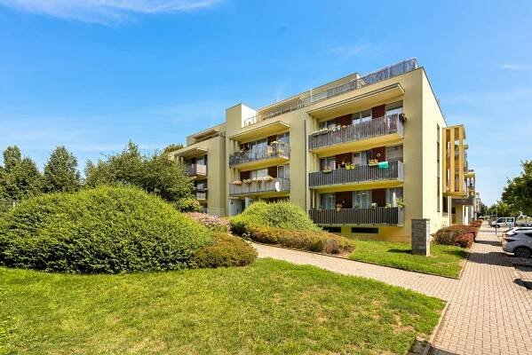 Prodej bytu 2+kk, 62 m2, ul.Rýnská, Praha 9, Čakovice - BABYLON REALITY s.r.o. 