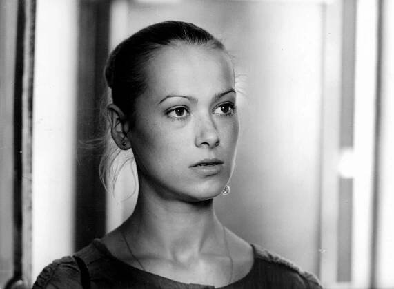 Yvetta Kornová - Krajina s nábytkem - Z filmu