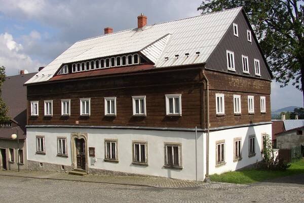 Soubor:Jiřetín pod Jedlovou, Tolštýnská 4.JPG – Wikipedie