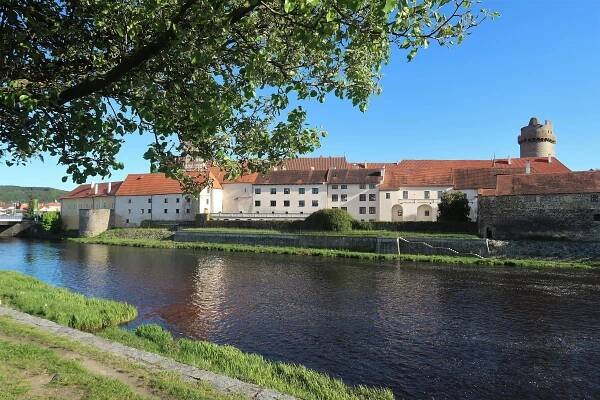 Soubor:Strakonice, hrad (1).jpg – Wikipedie
