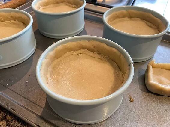 Easy & Authentic Scotch Pie Recipe - Scottish Scran