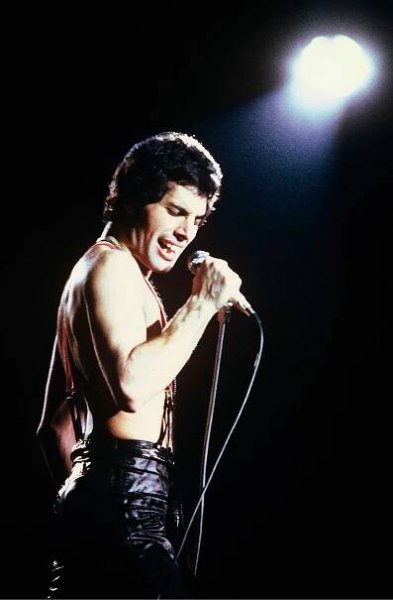 Queen to Release New Album With Unreleased Freddie Mercury Songs