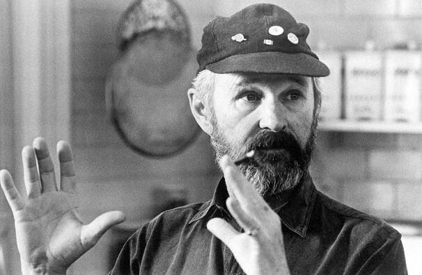 Norman Jewison , an Oscar-nominated director whose diverse resume included "In the Heat of the Night" and "Fiddler on the Roof," died on January 20, according to his publicist. He was 97.