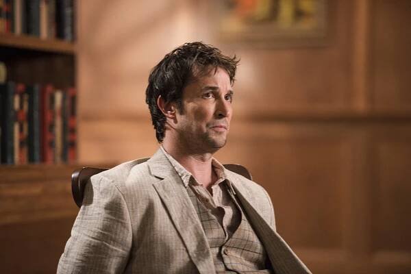 Knihovníci - And the Trial of the Triangle - Z filmu - Noah Wyle