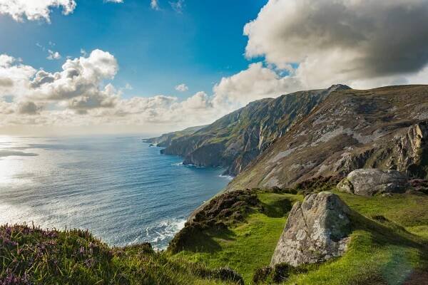 Your virtual sightseeing tour of Ireland’s Wild Atlantic Way
