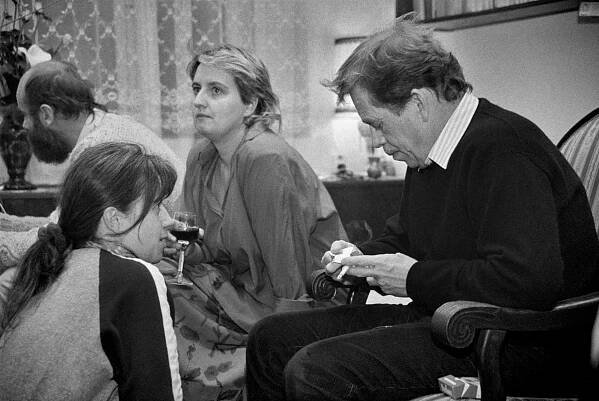 Galerie kulturních osobností Oldřicha Škáchy – Jednotlivé fotografie