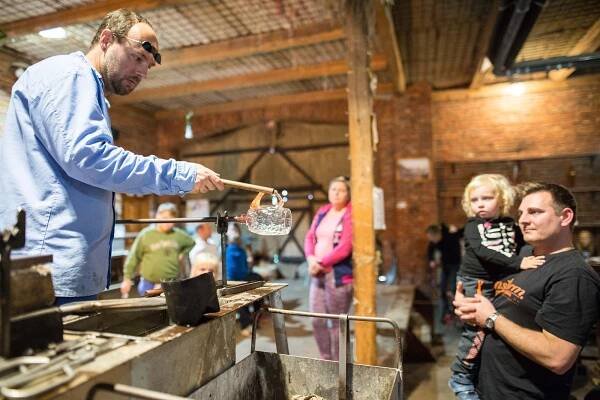 FOTO: Křišťálové údolí otevřelo brány v celém kraji