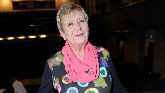 Má další úraz na kontě: Drbna Nyklová z Ulice si poranila koleno při odpočinku v houpací síti - Super.cz