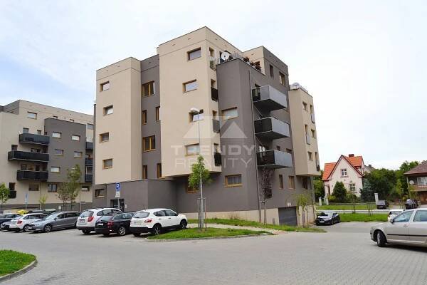 Pronájem bytu 2+kk 75 m², U Velkého rybníka, Plzeň - Bolevec
