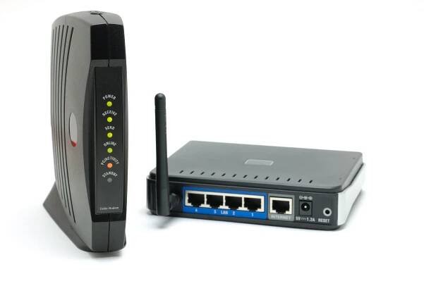 Jak připojit router k modemu - 2025