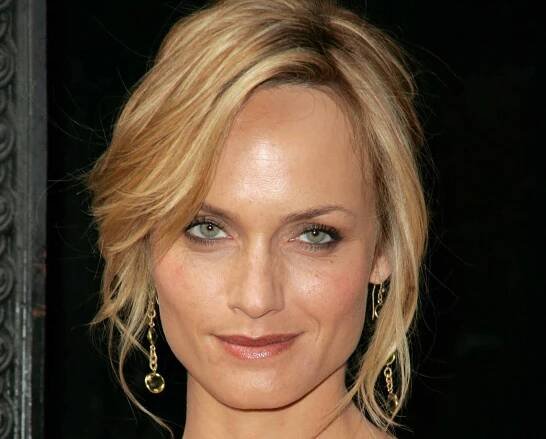 Amber Valletta