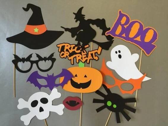 12 Piece Photo Booth Set includes: 3 Bat Glasses (7x3) 1 BOO sign (8.2x4.7) 1 Ghost (7.8x5) 1… | Halloween photo booth, Halloween party props, Halloween party decor
