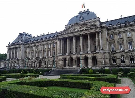 Královský palác v Bruselu aneb Kam král chodí do práce | Magazín Radynacestu.cz