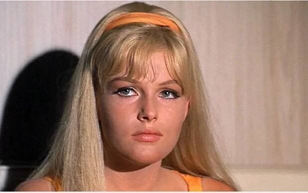 Galerie: Česká Brigitte Bardotová a dívka Playboye. Olga Schoberová slaví 75. narozeniny - Galerie - Echo24.cz