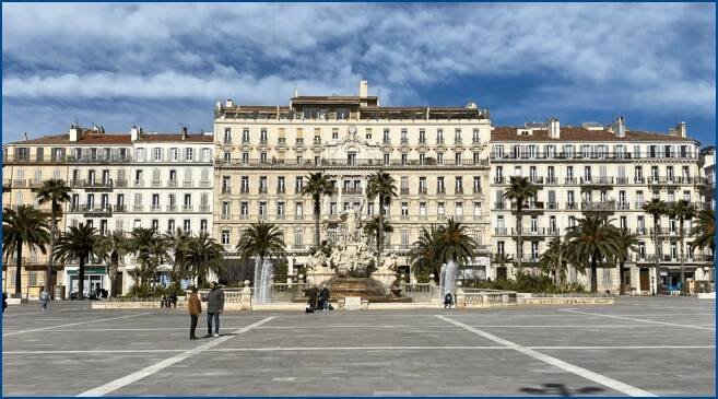 001 toulon place de la liberte 3