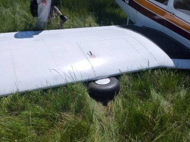 Na karlovarském letišti havarovala Cesna, pasažéři vyvázli s lehkým zraněním