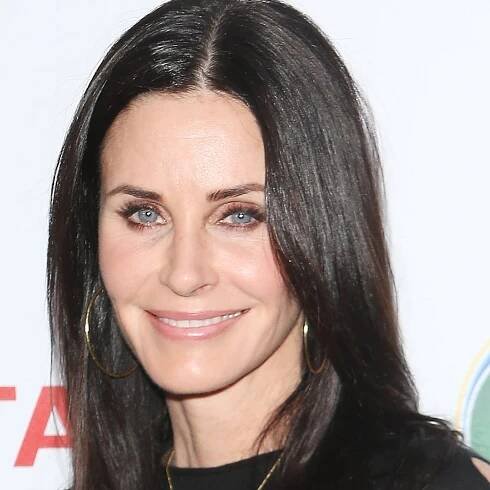 Courteney Cox Brought Back Her Infamous 'Scream 3' Baby Bangs