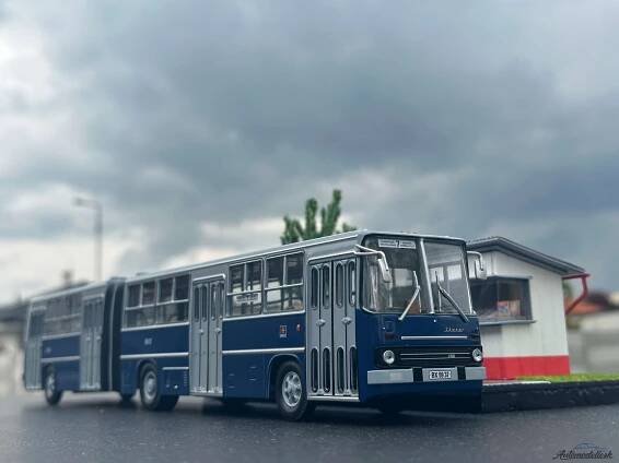 Model autobusu Ikarus 280.33