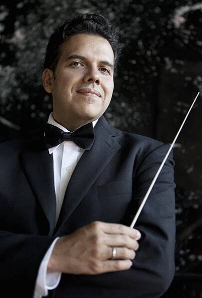 Diego Garcia | Conductor | Photos