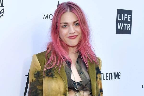 Frances Bean Cobain Marks 30th Birthday By Recalling 2017 Near-Death Experience: 'Happy to Be Here'
