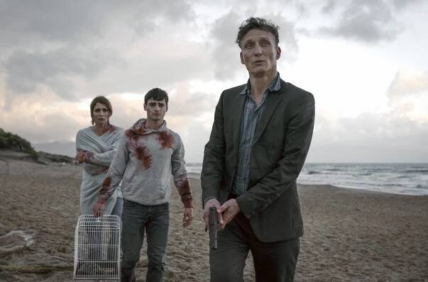 Der Auftrag - Z filmu - Anja Kling, Aaron Hilmer, Oliver Masucci