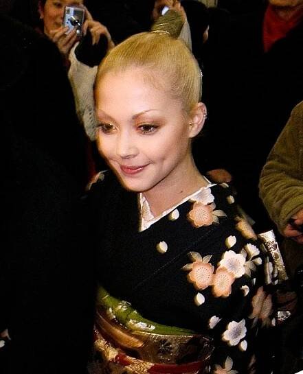 Anna Tsuchiya - Wikipedia