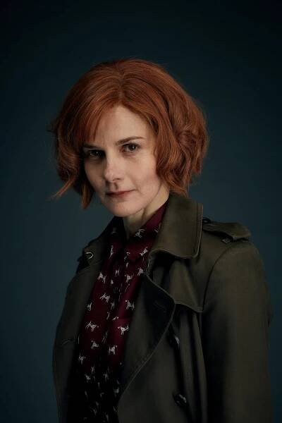 Louise Brealey - Čas čarodějnic - Série 1 - Promo