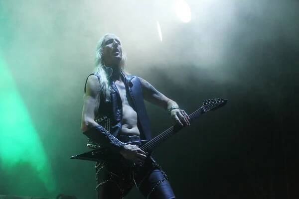 Sobotní dávka metalu na Masters of Rock. Vystoupili Hammerfall i Floor Jansen