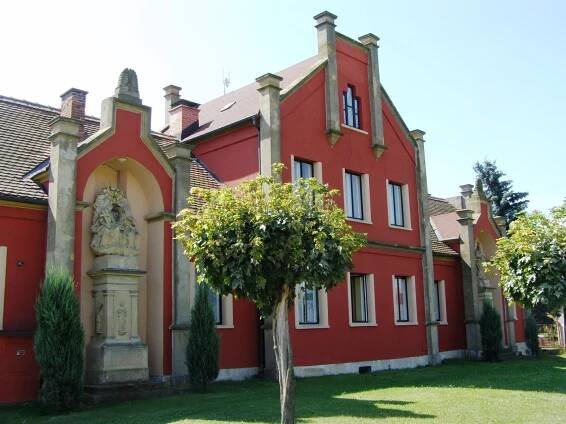 Milovice u Hořic - dům čp. 1 - Dům, budova