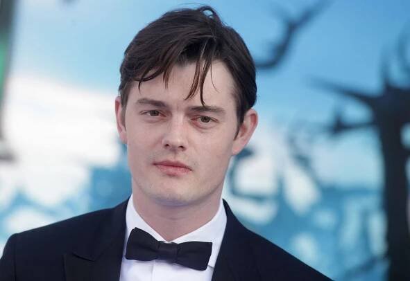 sam-riley-black-tie.jpg