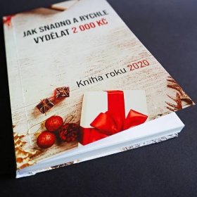 Jak originálně darovat peníze k Vánocům – kniha
