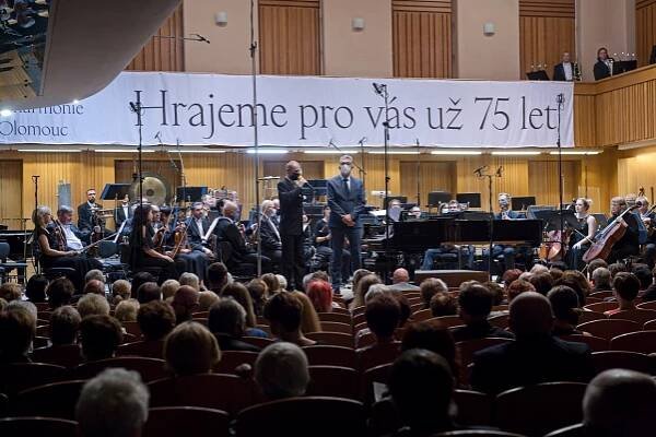 Zahajovací koncert 75. sezóny Moravské filharmonie Olomouc – KlasikaPlus.cz