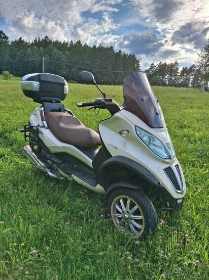 Skútr Piaggio MP-3, 500 LT