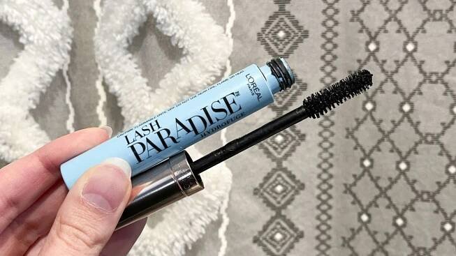 amina loreal lash paradise mascara.jpg