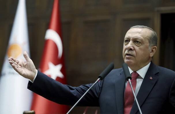 Erdogan vyzval Turkov žijúcich v Nemecku, aby nevolili Merkelovú