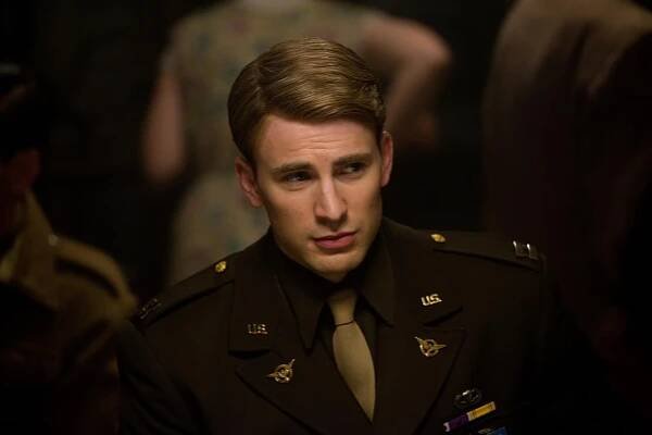 Chris Evans nahradil Jamesa Franca vo filme The Iceman