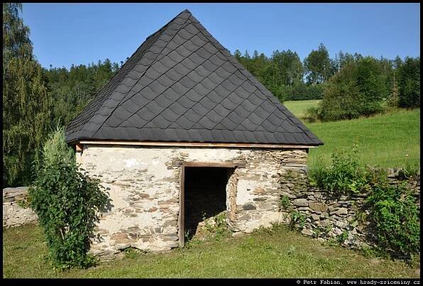 Hrady, tvrze, zámky a zříceniny – Fotografie z roku 2024 – 9.část / hrady-zriceniny.cz