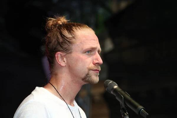 Tragédie v rodině Klusových. Tomášovi zemřela sestra i tatínek