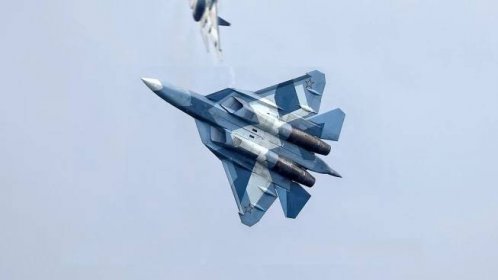„Největším soupeřem je pro stíhačku F-16 ruský Su-57, dokáže ji zaměřit, aniž by o tom věděla,“ srovnal letouny vysloužilý indický pilot