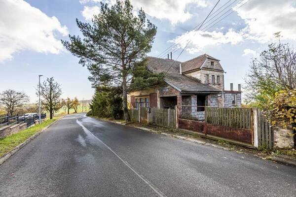 Prodej domu 165 m², Dobkovičky - Iveta Bydžovská - certifikovaný realitní makléř 
